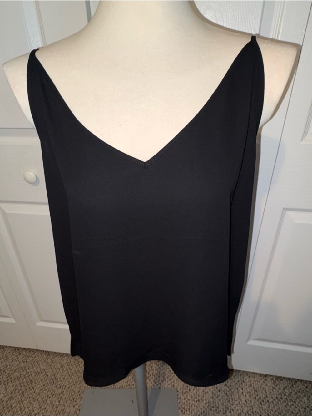 LOFT Black V-Neck Spaghetti Strap Camisole